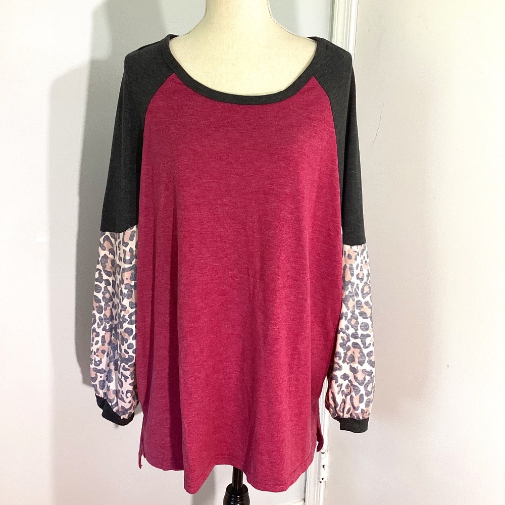 WOMAN PLUS 3X COLORBLOCK FRENCH TERRY PULLOVER SWEATSHIRT PINK ANIMAL PRINT